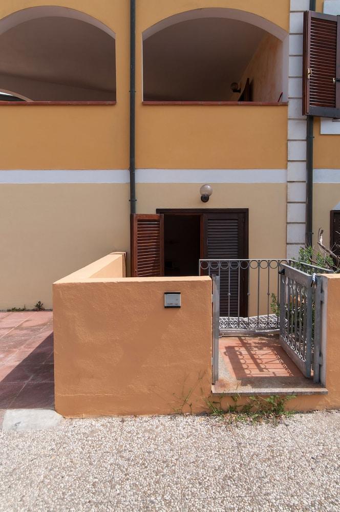 Residence Le Pavoncelle Santa Teresa Gallura Exterior foto