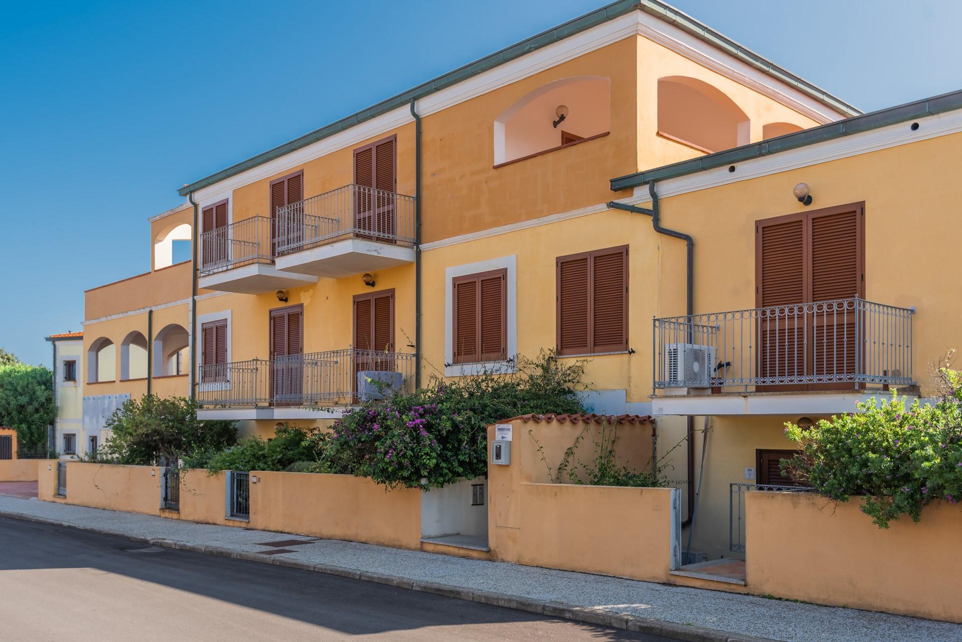 Residence Le Pavoncelle Santa Teresa Gallura Exterior foto